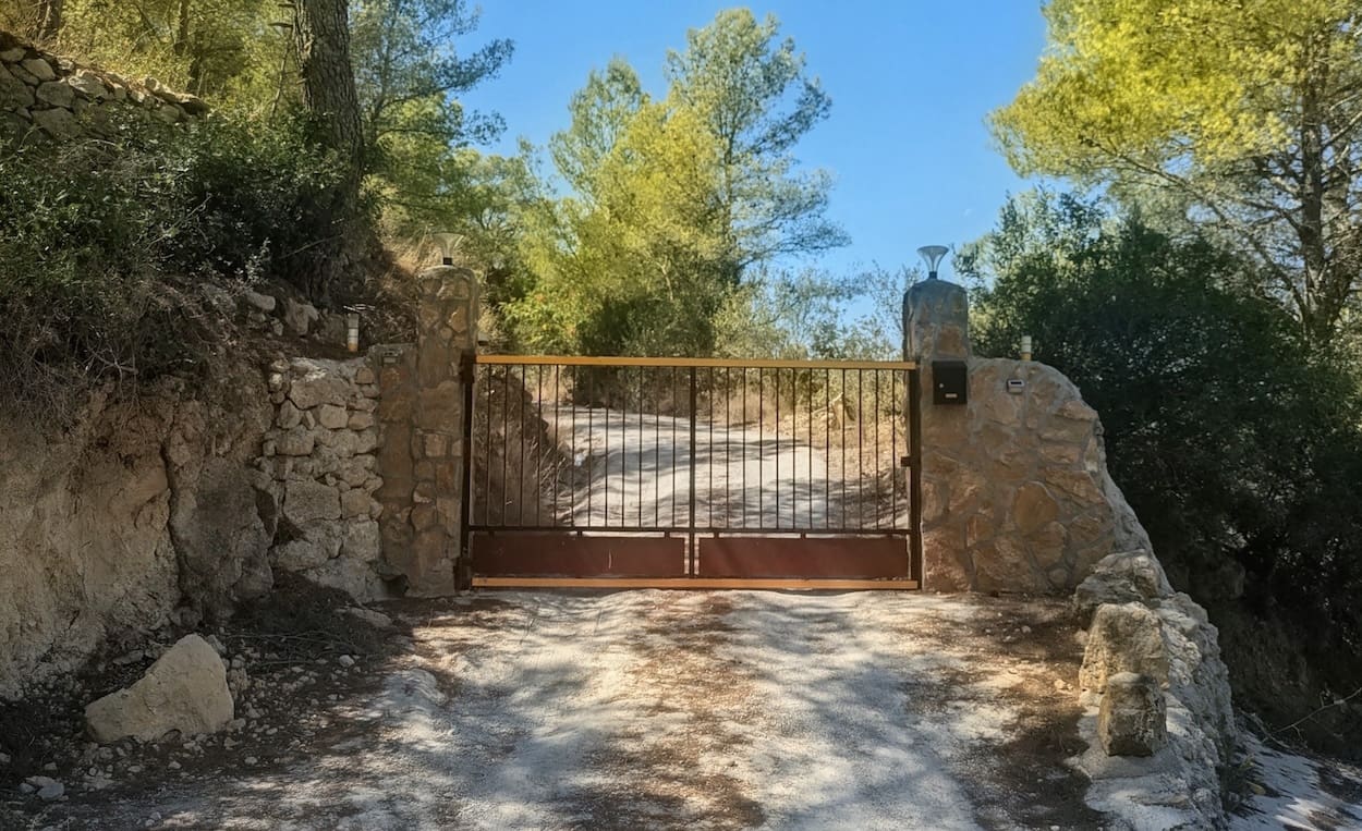 2 sypialnia Finka/Dom wiejski na sprzedaż w Tortosa z basenem garażem - 195 000 € (Ref: 10062292)