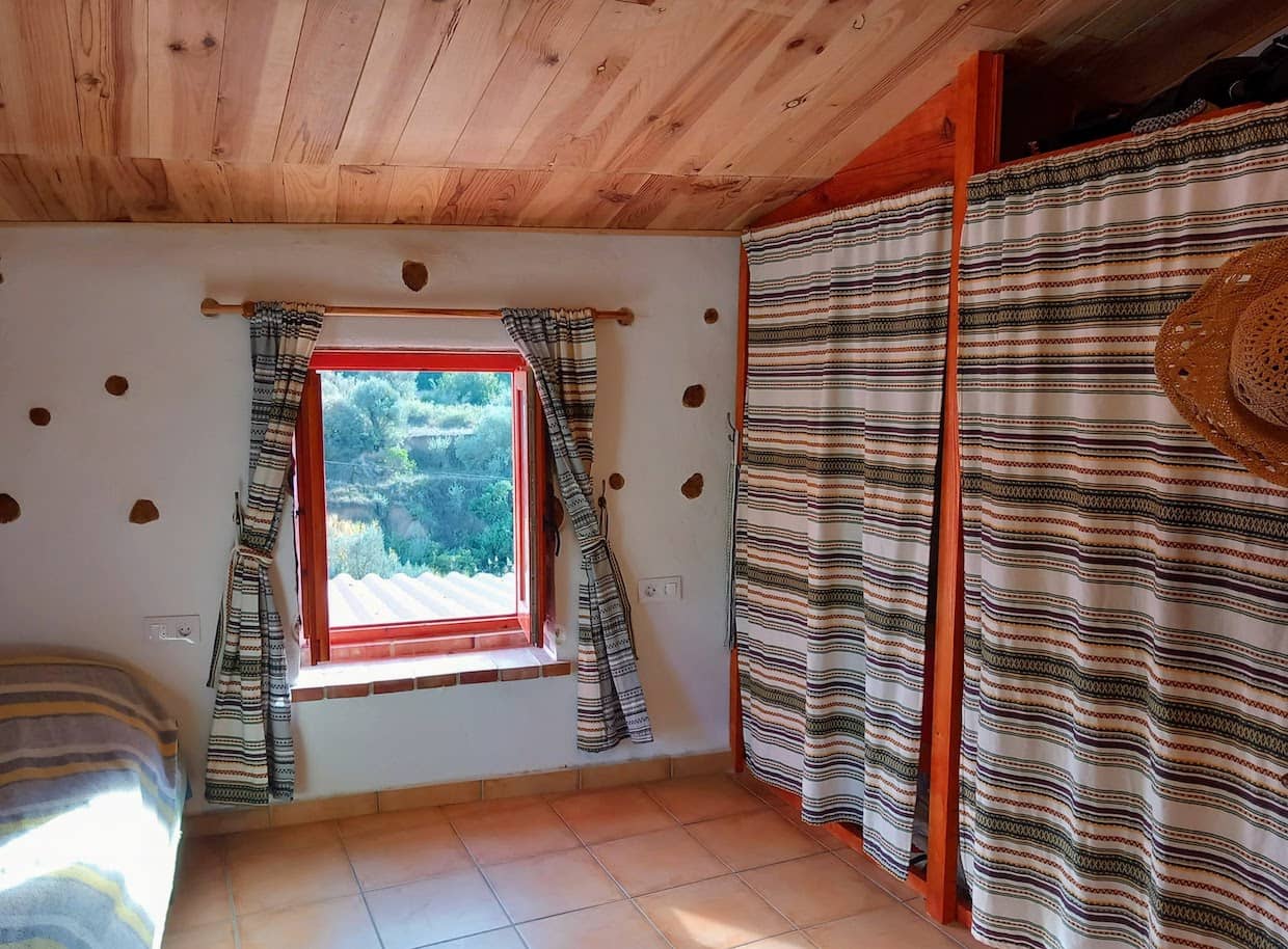 2 Zimmer Finca/Landgut zu verkaufen in Flix mit Pool Garage - 185.000 € (Ref: 10121076)