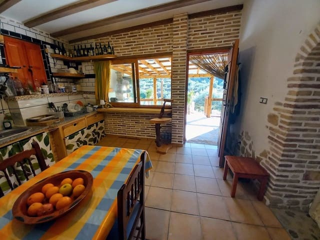 2 Zimmer Finca/Landgut zu verkaufen in Flix mit Pool Garage - 185.000 € (Ref: 10121076)