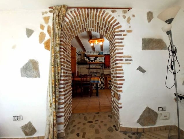 2 Zimmer Finca/Landgut zu verkaufen in Flix mit Pool Garage - 185.000 € (Ref: 10121076)