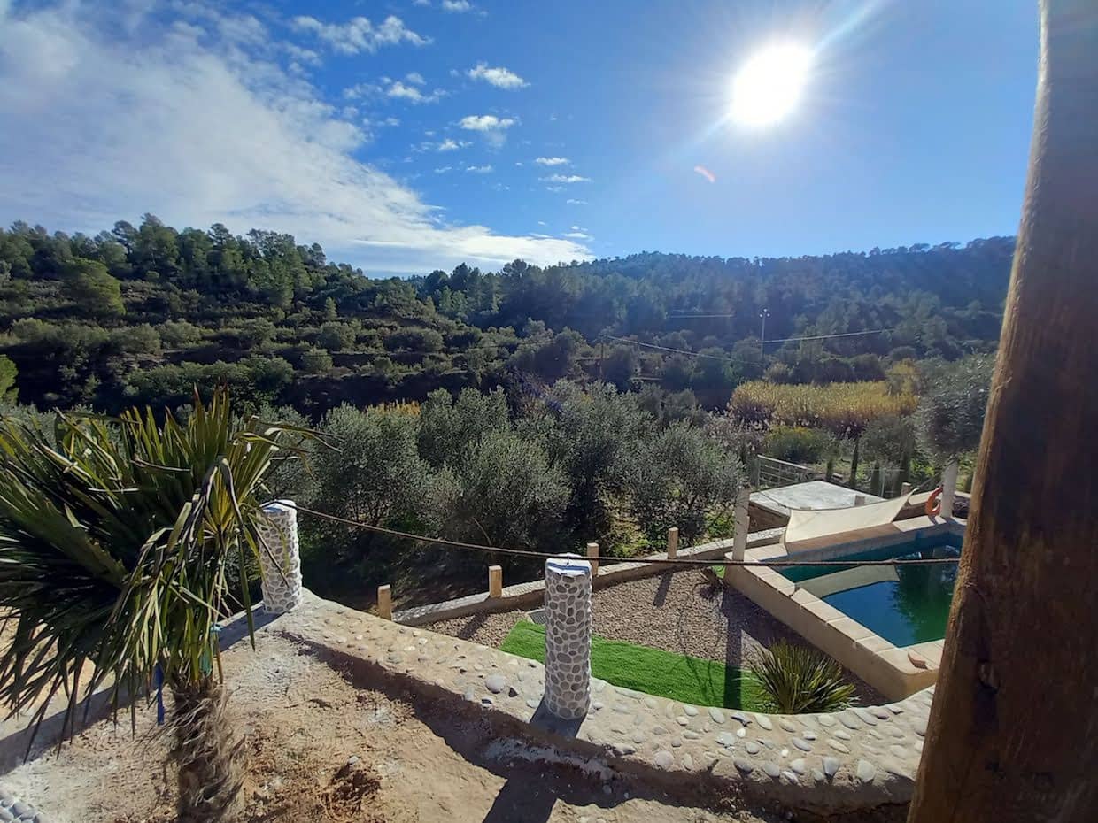2 Zimmer Finca/Landgut zu verkaufen in Flix mit Pool Garage - 185.000 € (Ref: 10121076)