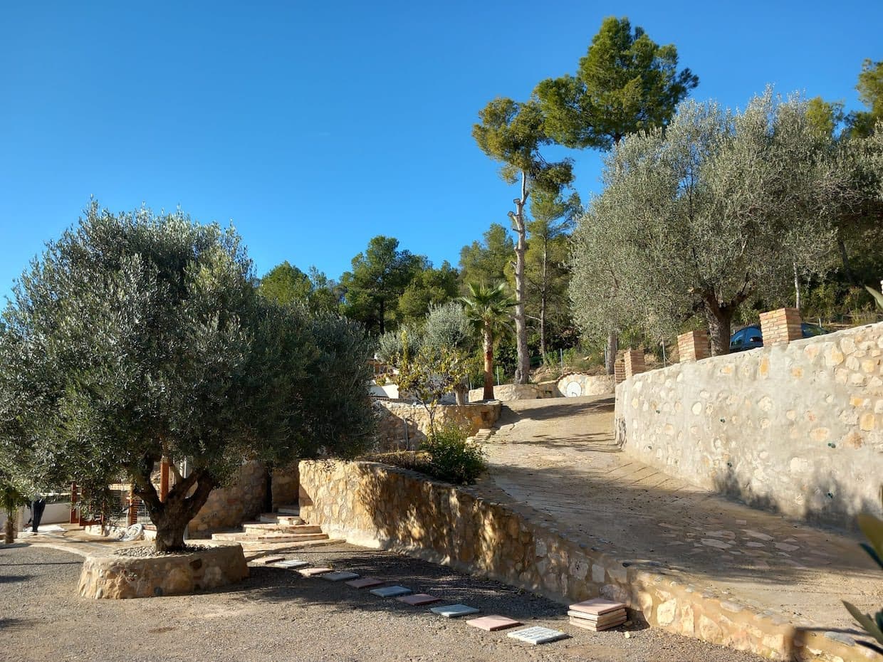 2 Zimmer Finca/Landgut zu verkaufen in Flix mit Pool Garage - 185.000 € (Ref: 10121076)
