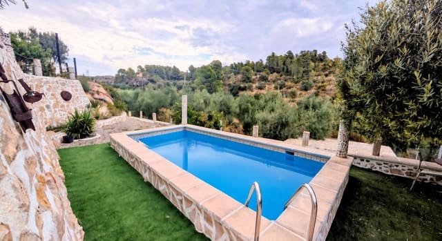 2 Zimmer Finca/Landgut zu verkaufen in Flix mit Pool Garage - 185.000 € (Ref: 10121076)