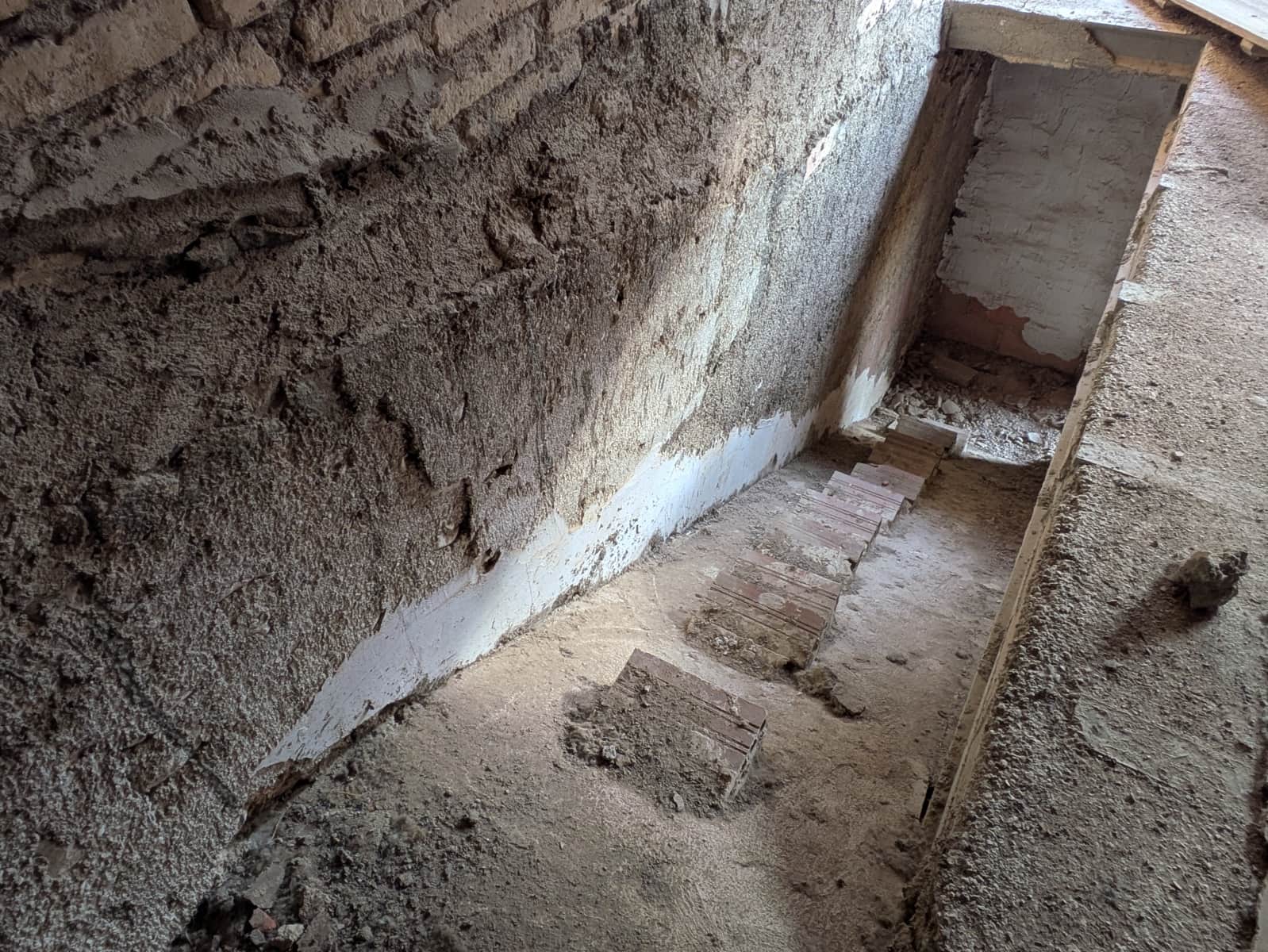 3 soveværelse Byhus til salg i Garcia med garage - € 13.000 (Ref: 8685653)