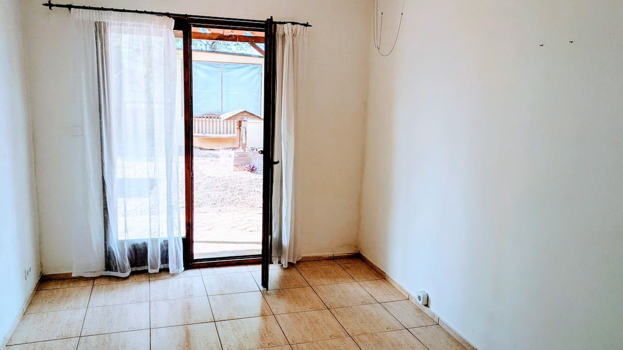 3 bedroom Finca/Country House for sale in Flix - € 115,000 (Ref: 9331330)