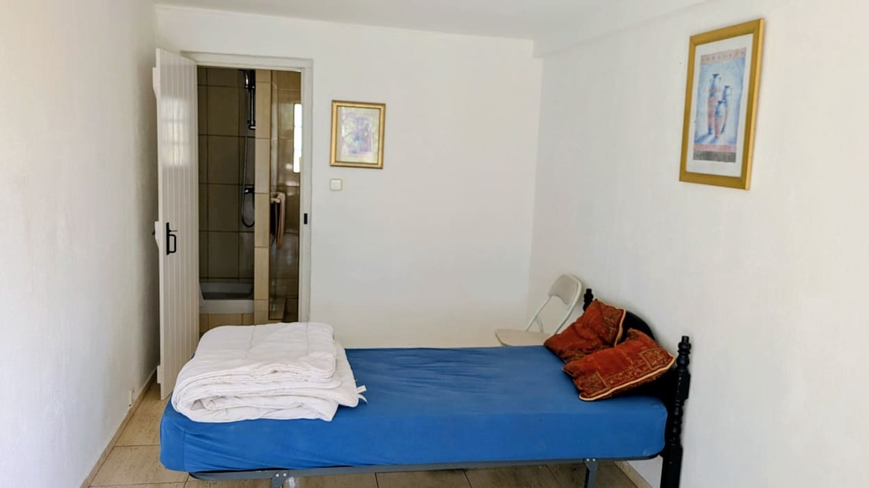 3 bedroom Finca/Country House for sale in Flix - € 115,000 (Ref: 9331330)