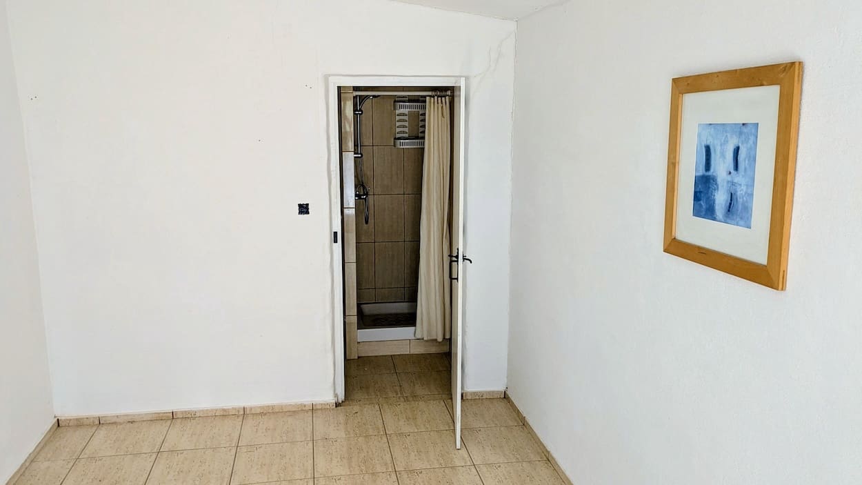 3 bedroom Finca/Country House for sale in Flix - € 115,000 (Ref: 9331330)