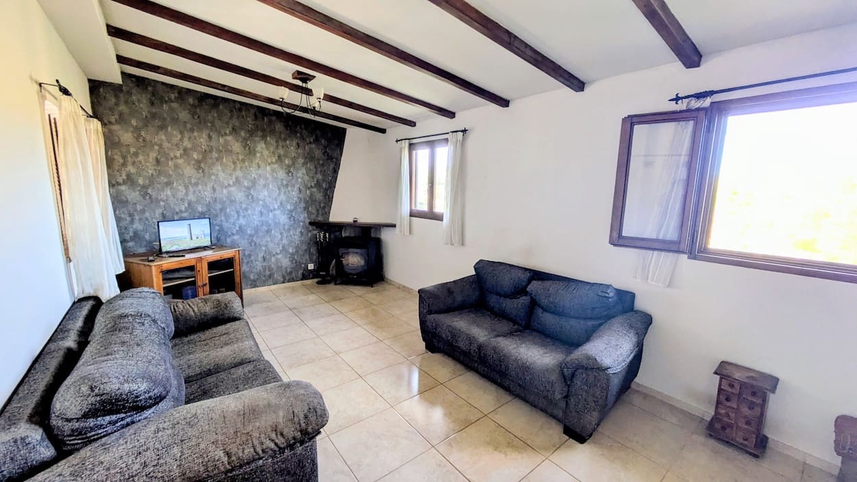 3 bedroom Finca/Country House for sale in Flix - € 115,000 (Ref: 9331330)