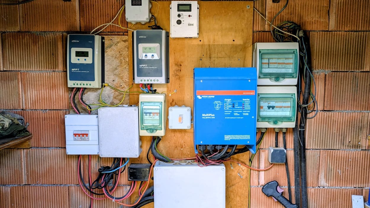 3 bedroom Finca/Country House for sale in Flix - € 115,000 (Ref: 9331330)