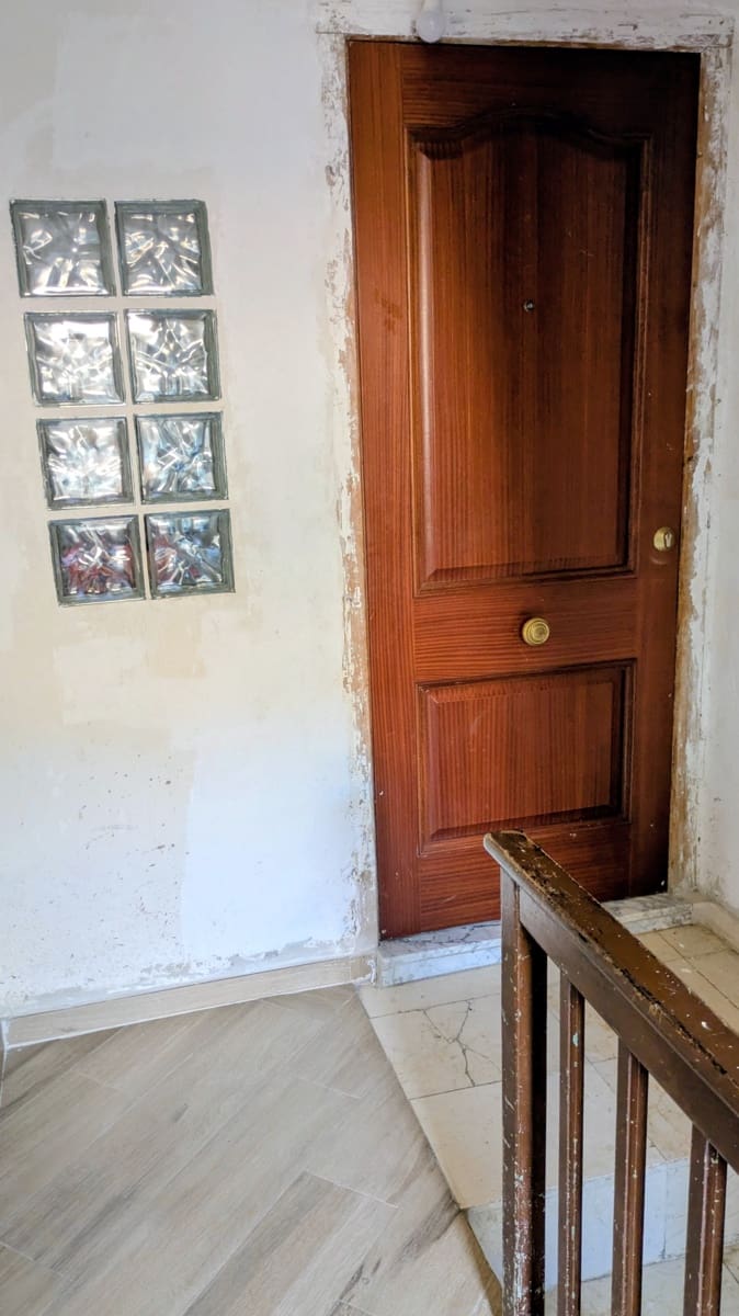 Casa de 5 habitaciones en Flix en venta - 135.000 € (Ref: 9913392)