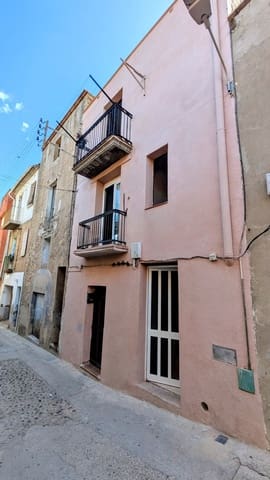 Casa de 5 habitaciones en Flix en venta - 135.000 € (Ref: 9913392)