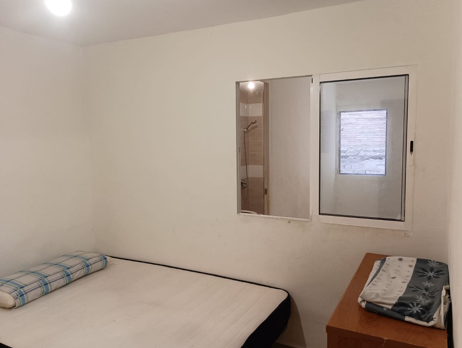 Casa de 5 habitaciones en Flix en venta - 135.000 € (Ref: 9913392)