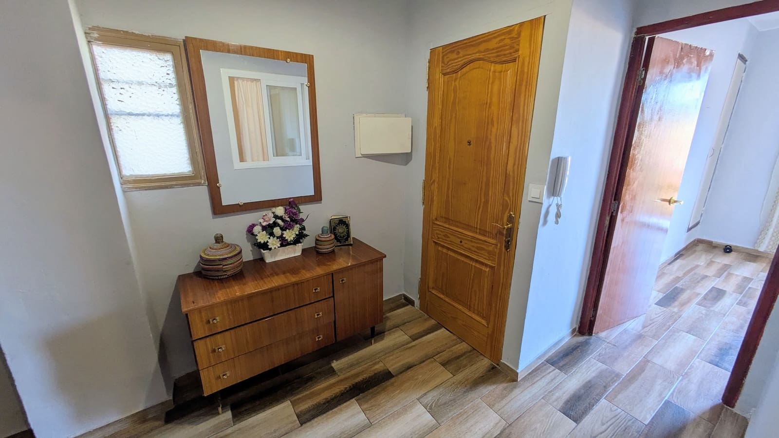 Casa de 5 habitaciones en Flix en venta - 135.000 € (Ref: 9913392)