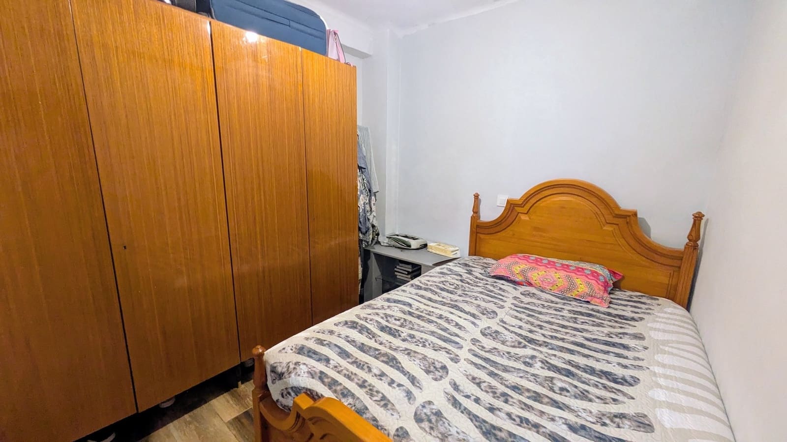 Casa de 5 habitaciones en Flix en venta - 135.000 € (Ref: 9913392)