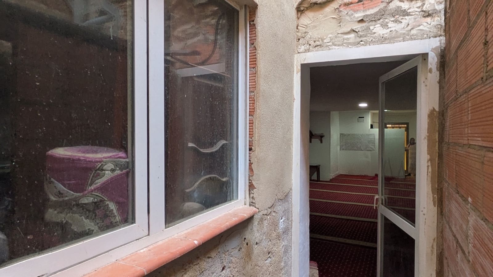 Casa de 5 habitaciones en Flix en venta - 135.000 € (Ref: 9913392)