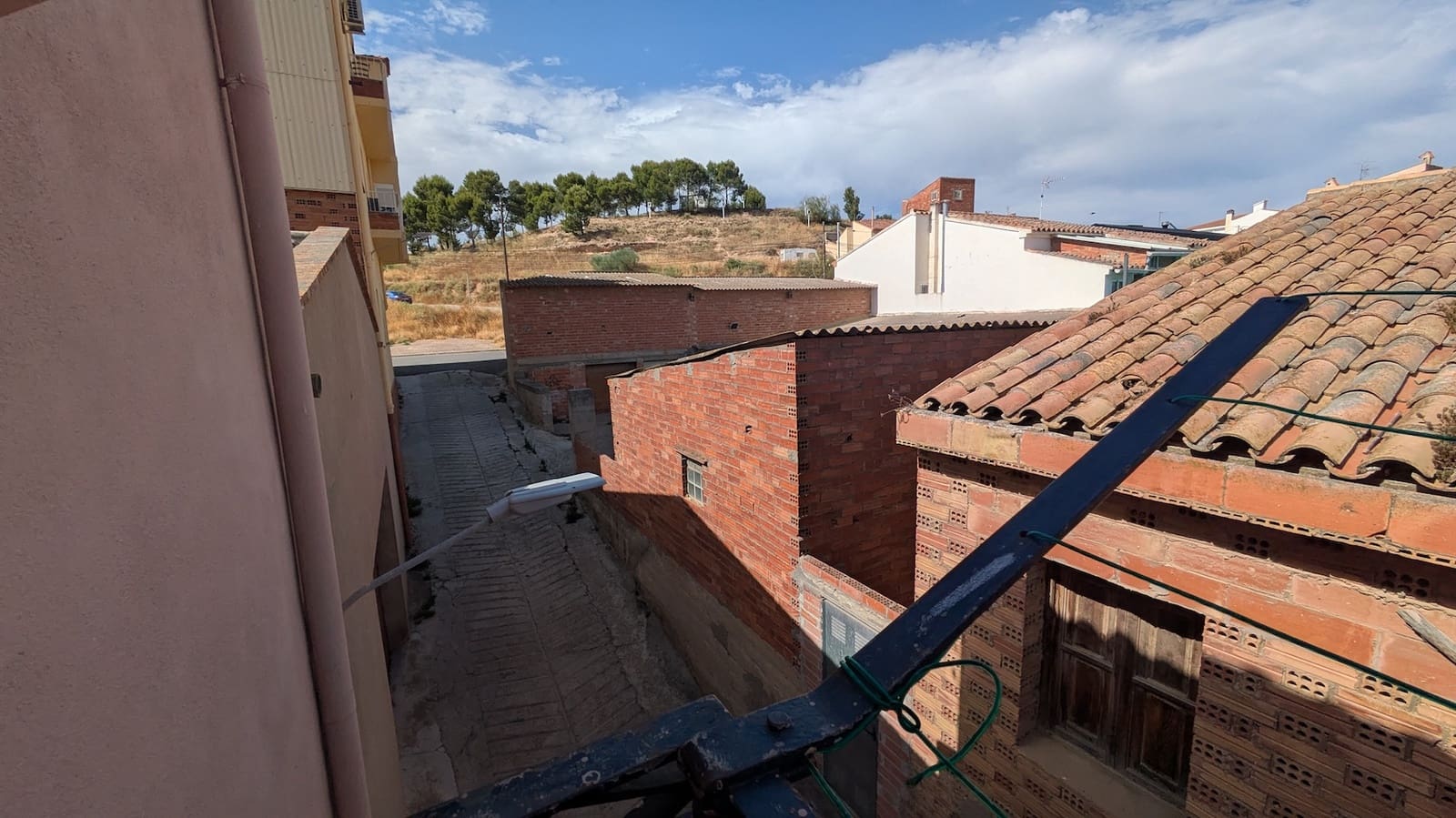Casa de 5 habitaciones en Flix en venta - 135.000 € (Ref: 9913392)
