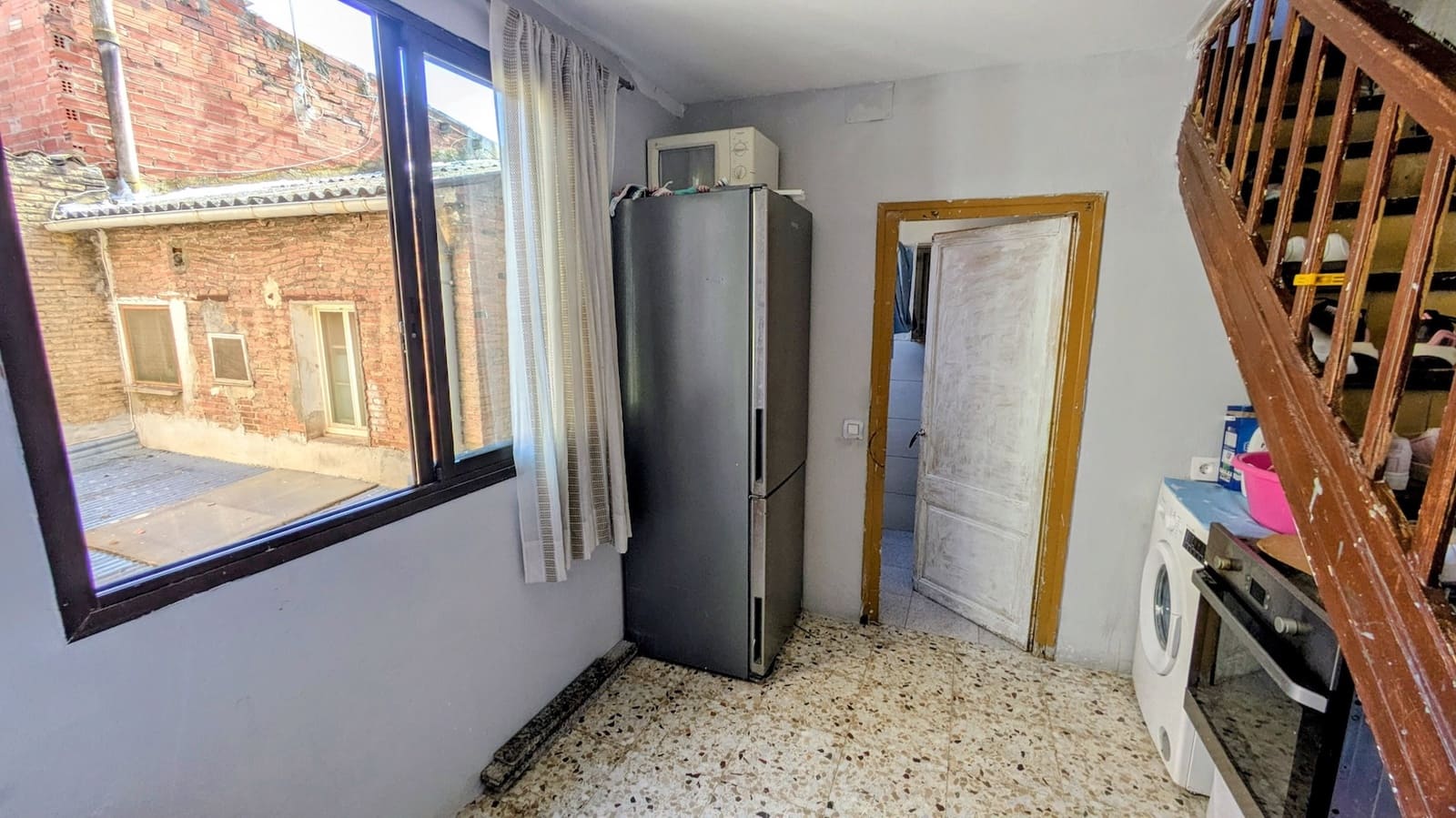 Casa de 5 habitaciones en Flix en venta - 135.000 € (Ref: 9913392)