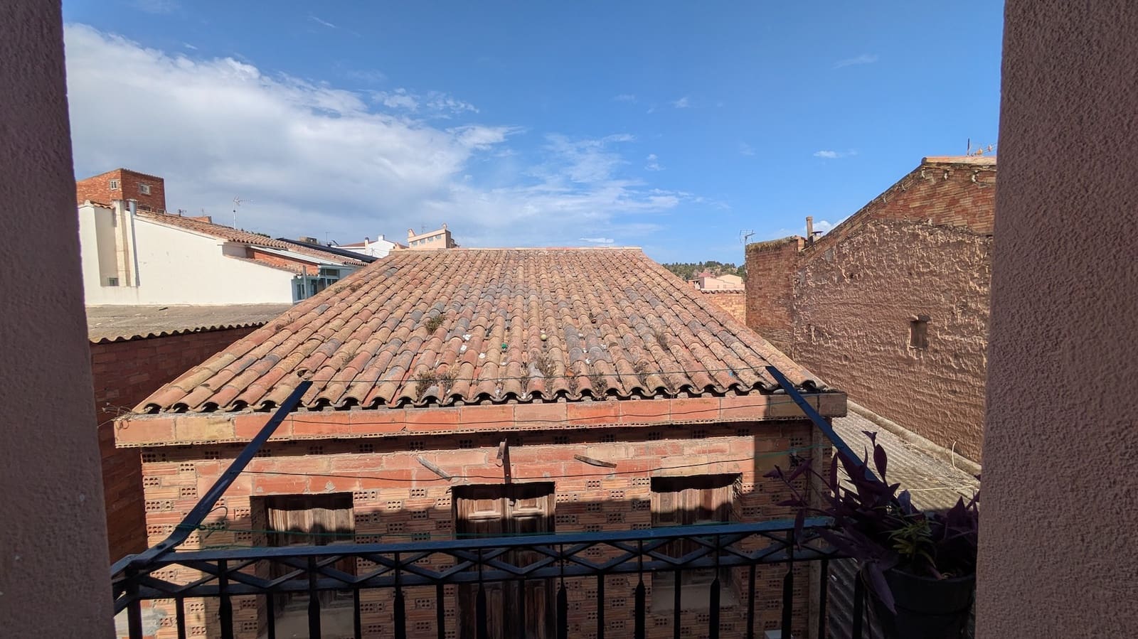 Casa de 5 habitaciones en Flix en venta - 135.000 € (Ref: 9913392)