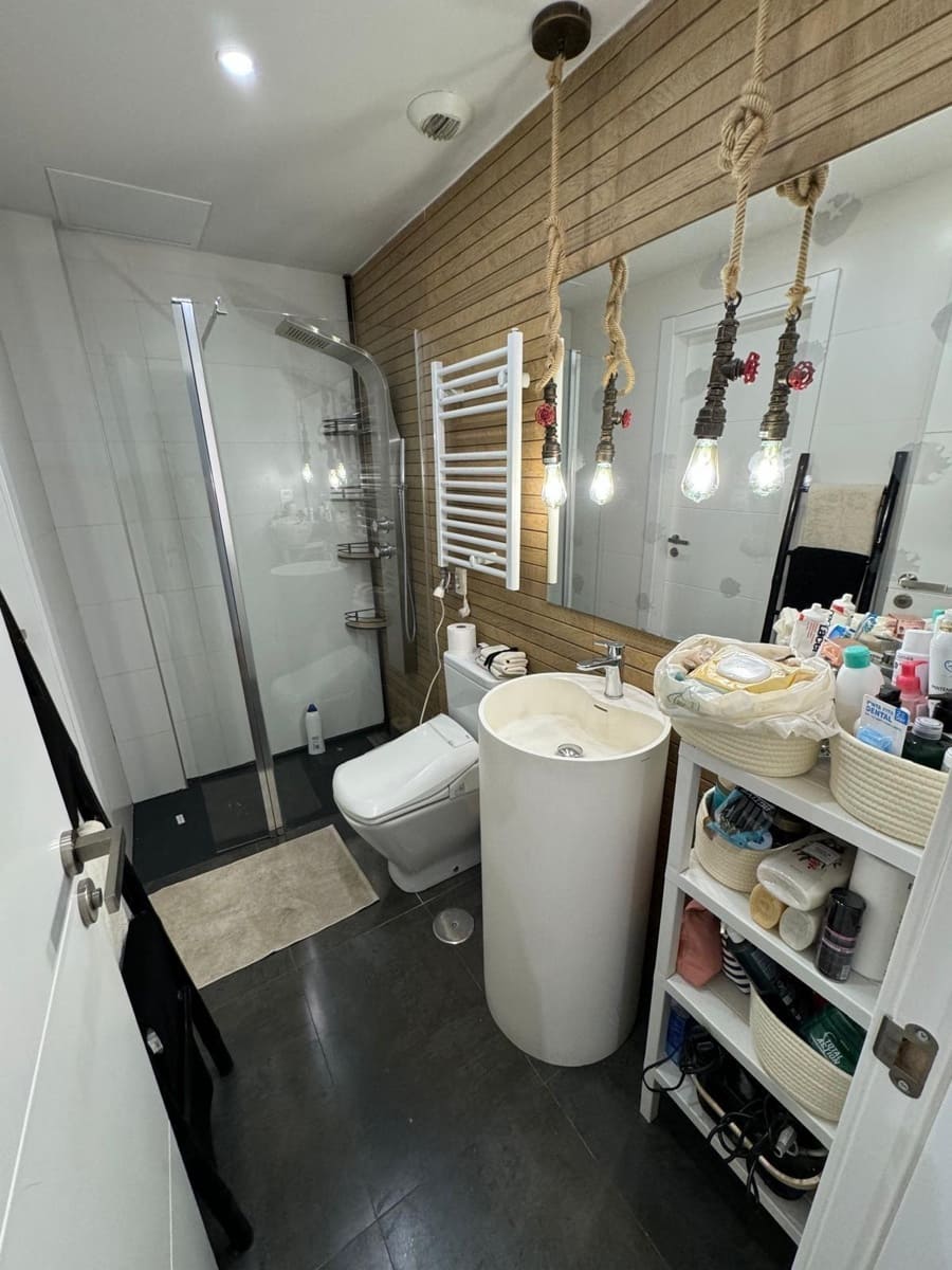 1 soveværelse Lejlighed til leje i Granada by med swimmingpool - € 900 (Ref: 9399671)