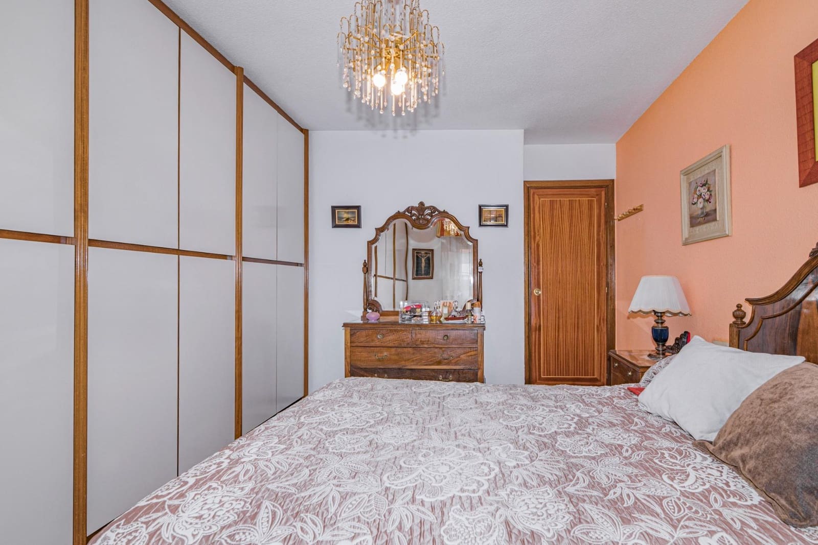 4 sovrum Lägenhet till salu i Granada stad med garage - 390 000 € (Ref: 9399672)