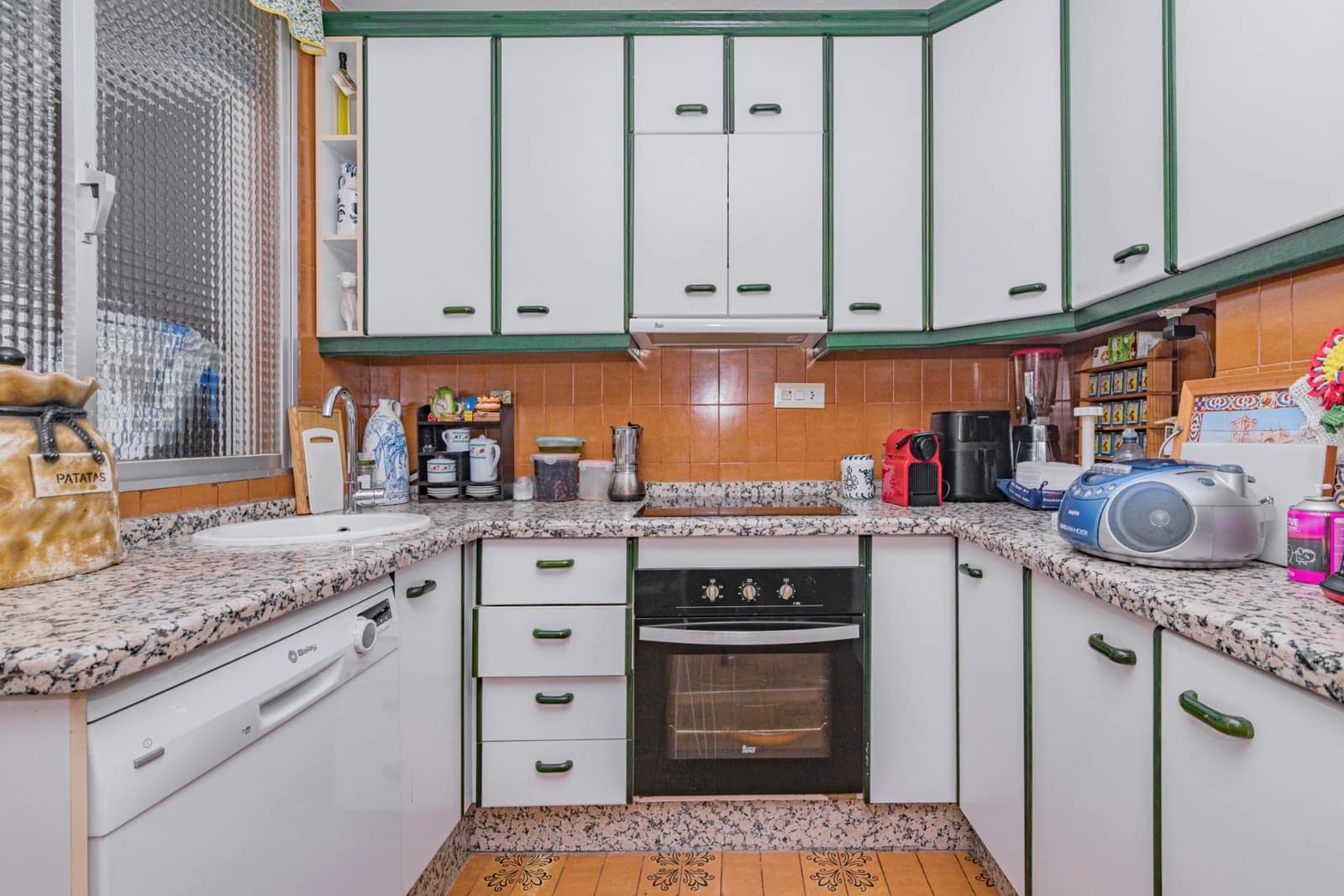 4 sovrum Lägenhet till salu i Granada stad med garage - 390 000 € (Ref: 9399672)