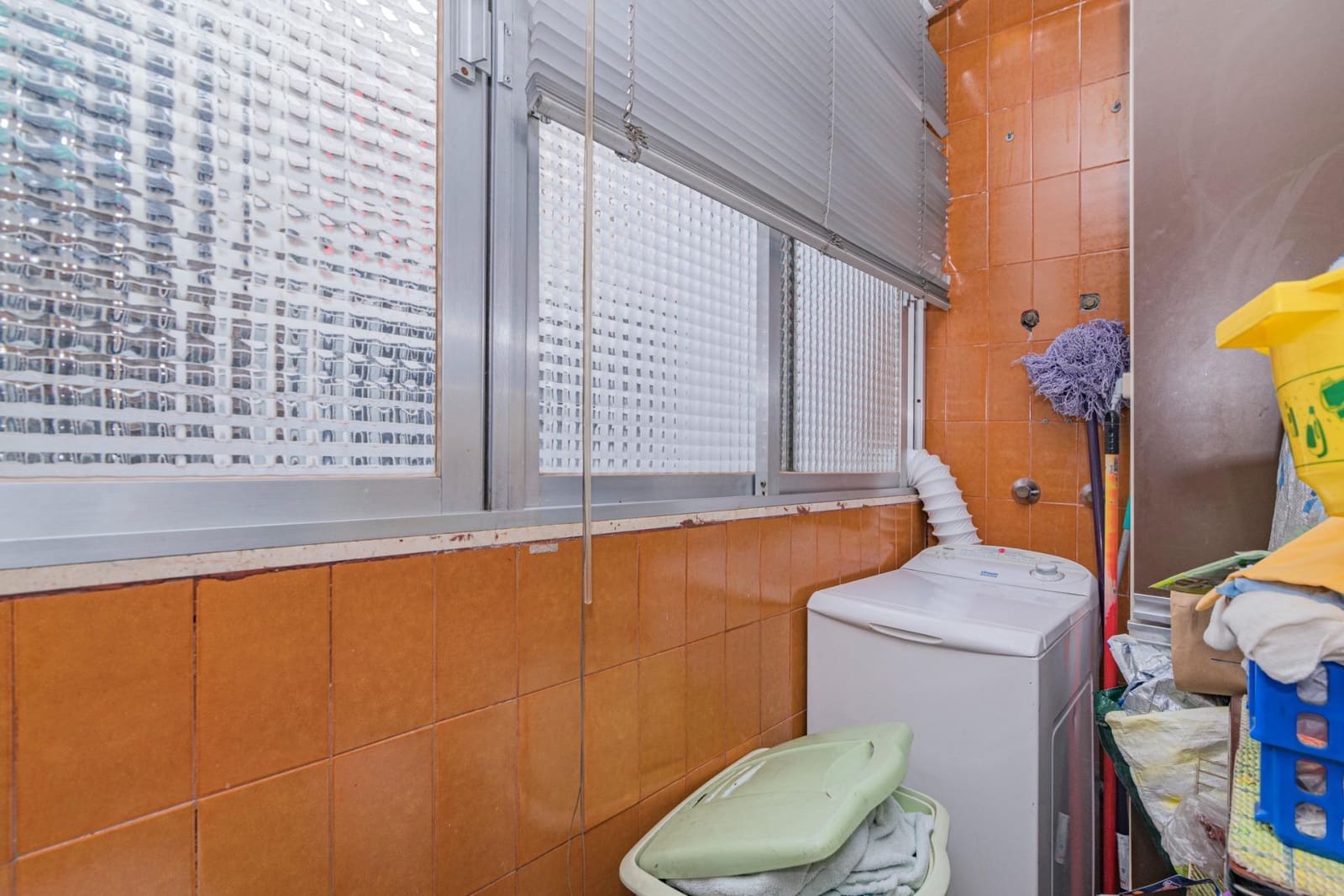 4 sovrum Lägenhet till salu i Granada stad med garage - 390 000 € (Ref: 9399672)