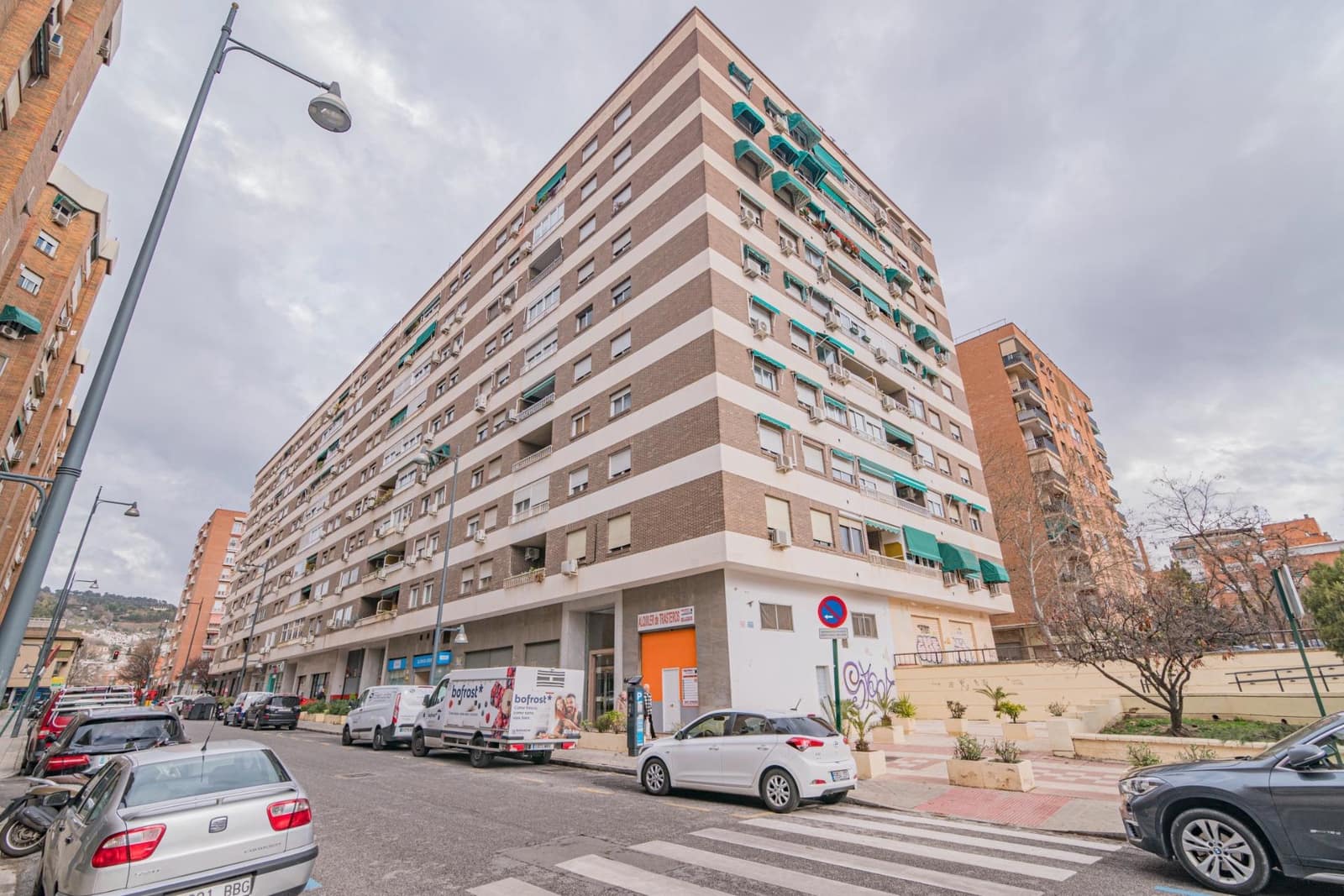 4 sovrum Lägenhet till salu i Granada stad med garage - 390 000 € (Ref: 9399672)