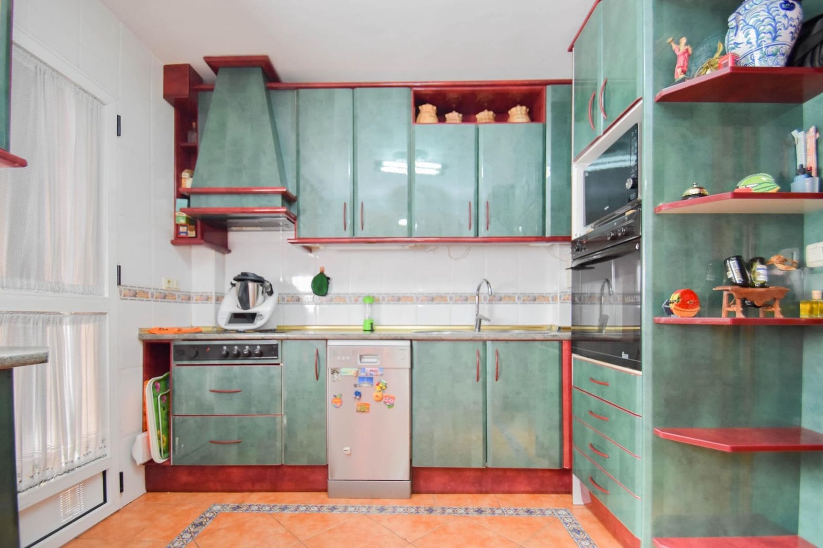 3 soverom Rekkehus til salgs i Peligros med garasje - € 250 000 (Ref: 9399677)