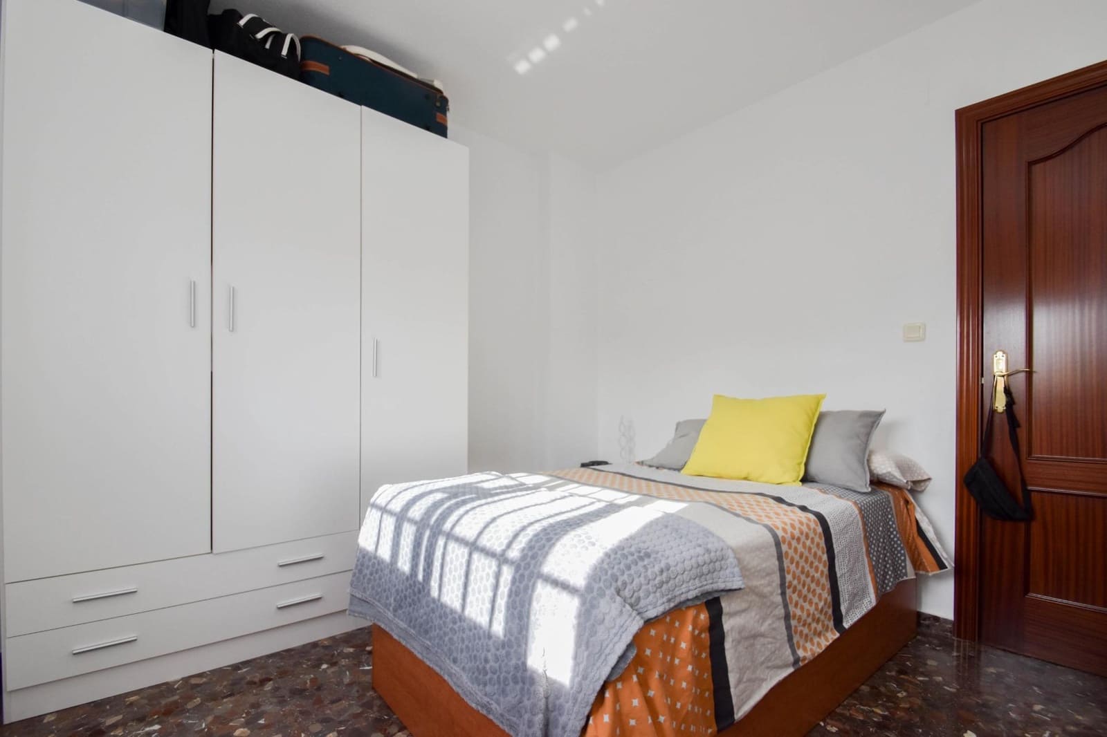 3 soverom Rekkehus til salgs i Peligros med garasje - € 250 000 (Ref: 9399677)