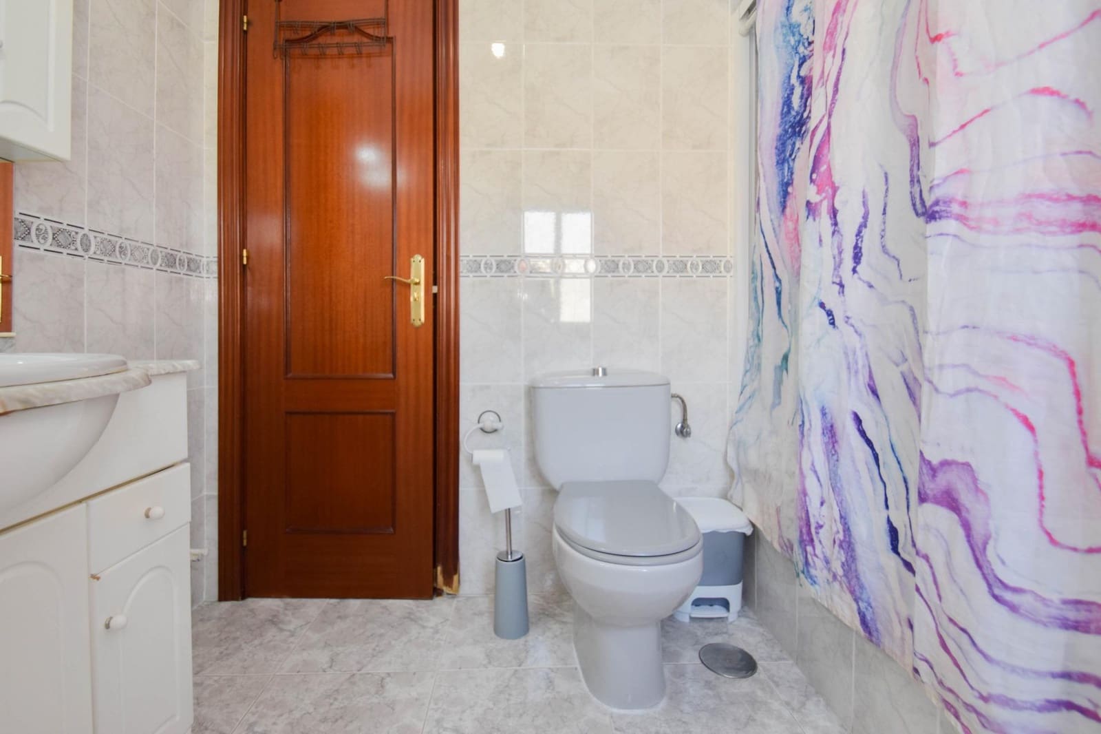 3 soverom Rekkehus til salgs i Peligros med garasje - € 250 000 (Ref: 9399677)