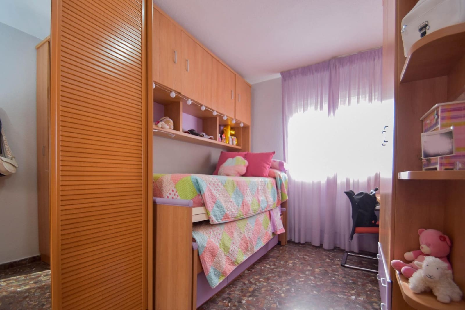 3 soverom Rekkehus til salgs i Peligros med garasje - € 250 000 (Ref: 9399677)