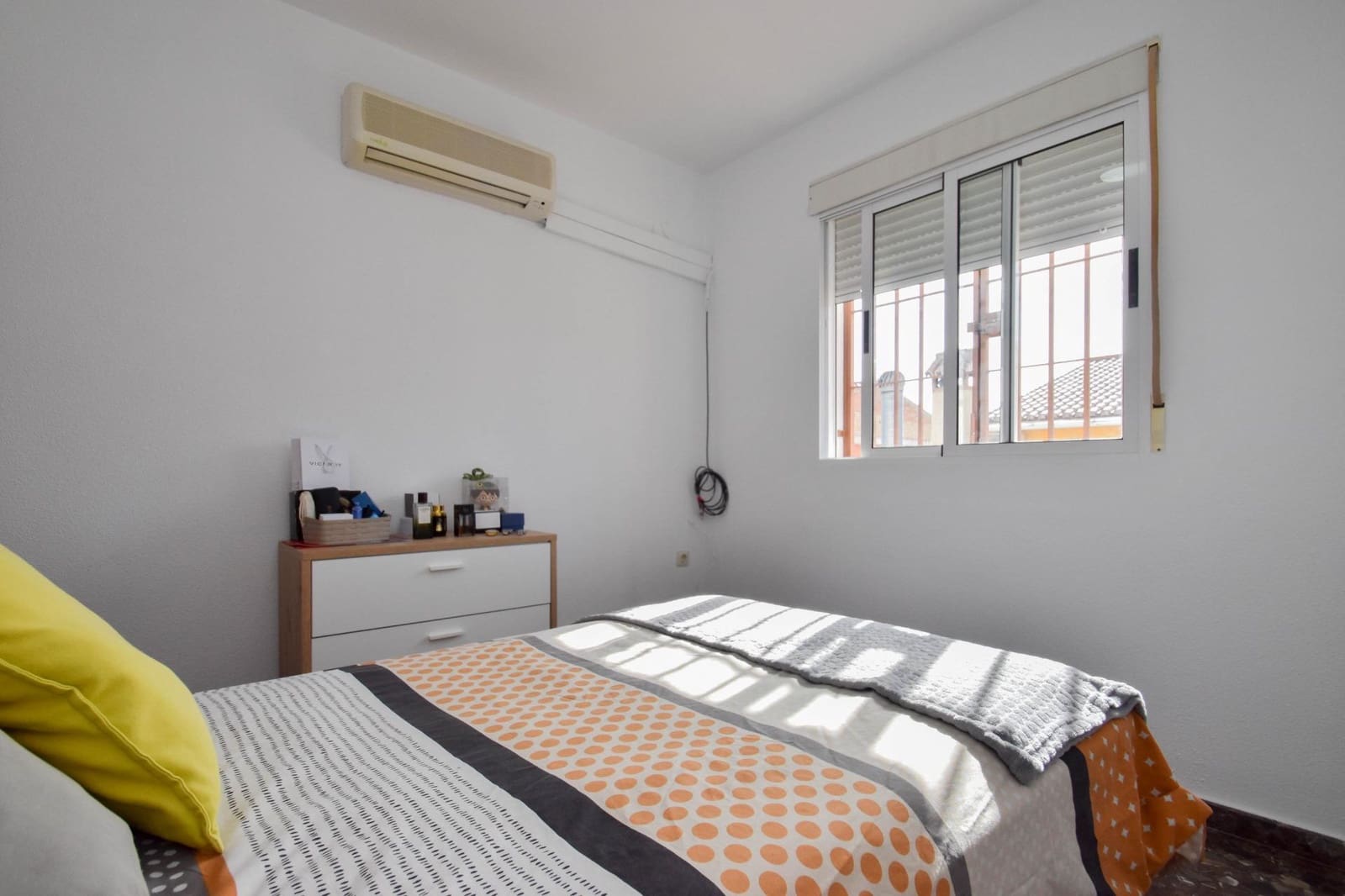 3 soverom Rekkehus til salgs i Peligros med garasje - € 250 000 (Ref: 9399677)