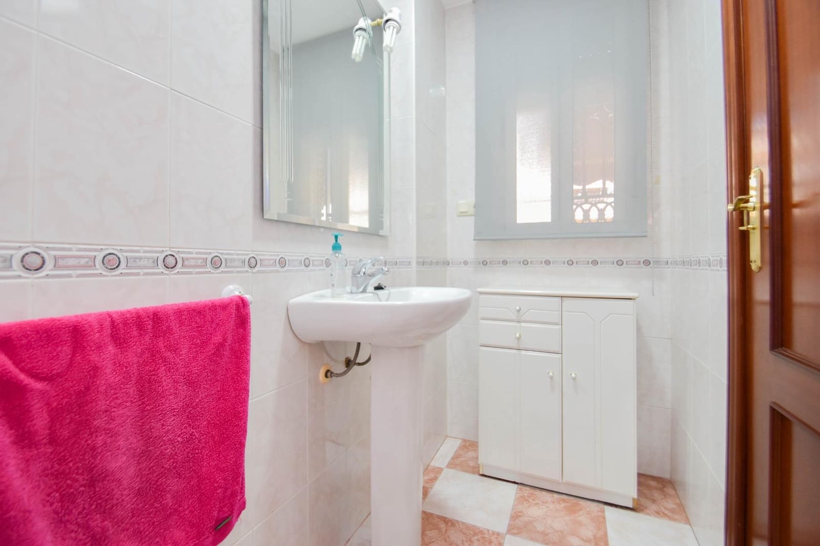 3 soverom Rekkehus til salgs i Peligros med garasje - € 250 000 (Ref: 9399677)