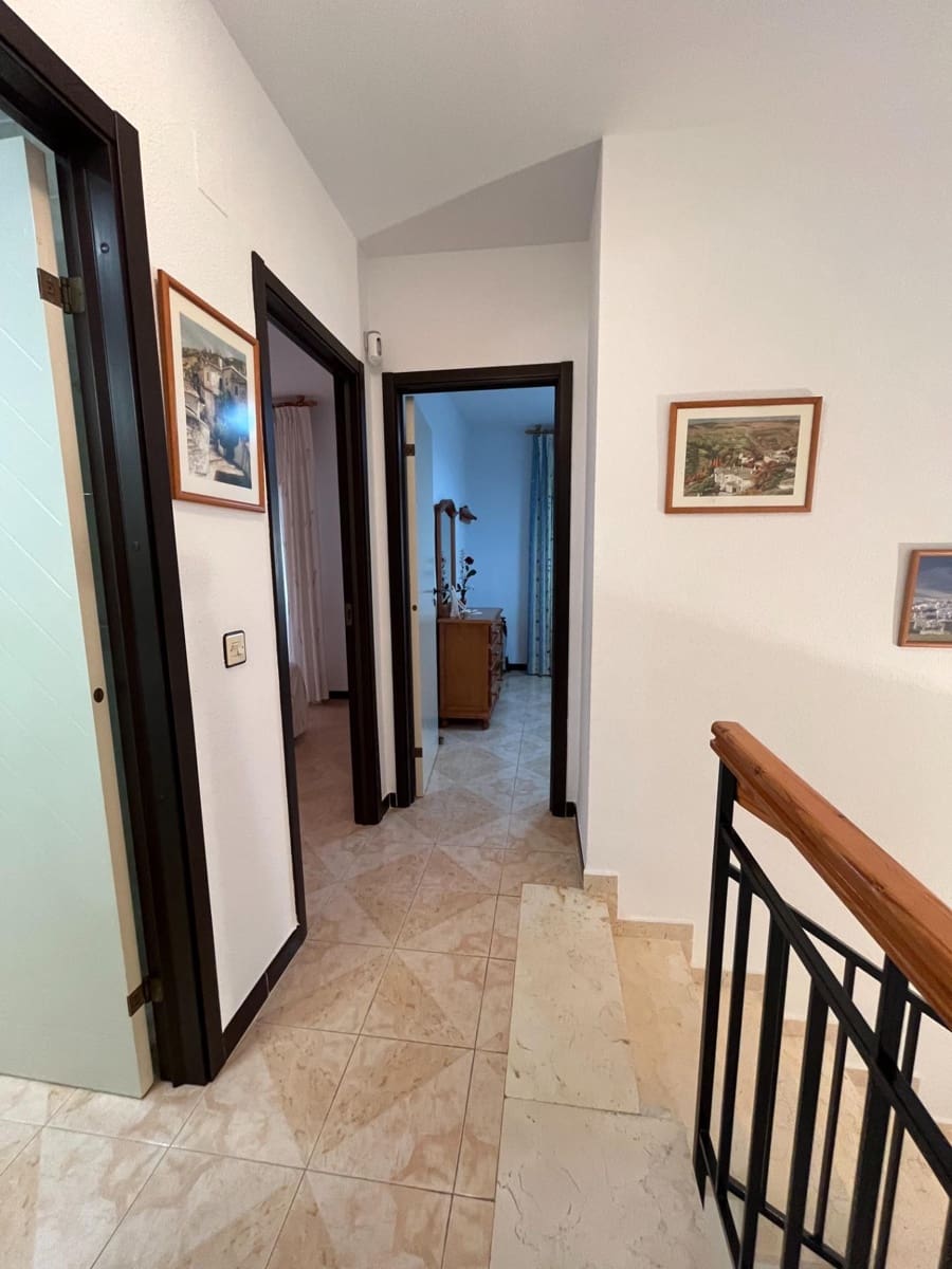 4 soverom Rekkehus til salgs i Salobrena med svømmebasseng - € 364 900 (Ref: 9399682)