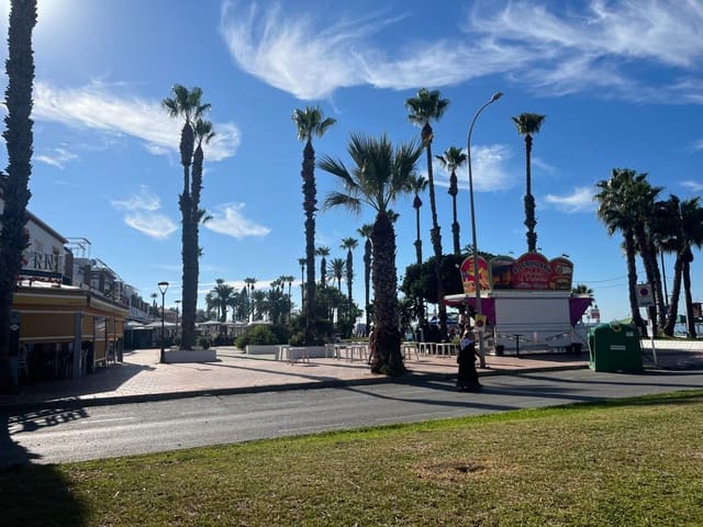 4 soverom Rekkehus til salgs i Salobreña med svømmebasseng - € 364 900 (Ref: 9399682)