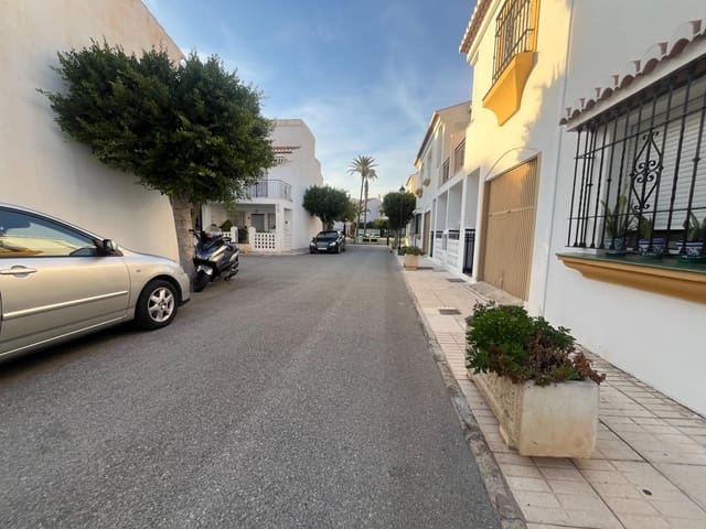 4 soverom Rekkehus til salgs i Salobreña med svømmebasseng - € 364 900 (Ref: 9399682)