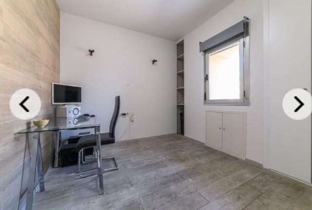 Piso de 3 habitaciones en Granada ciudad en alquiler - 800 € (Ref: 9399685)