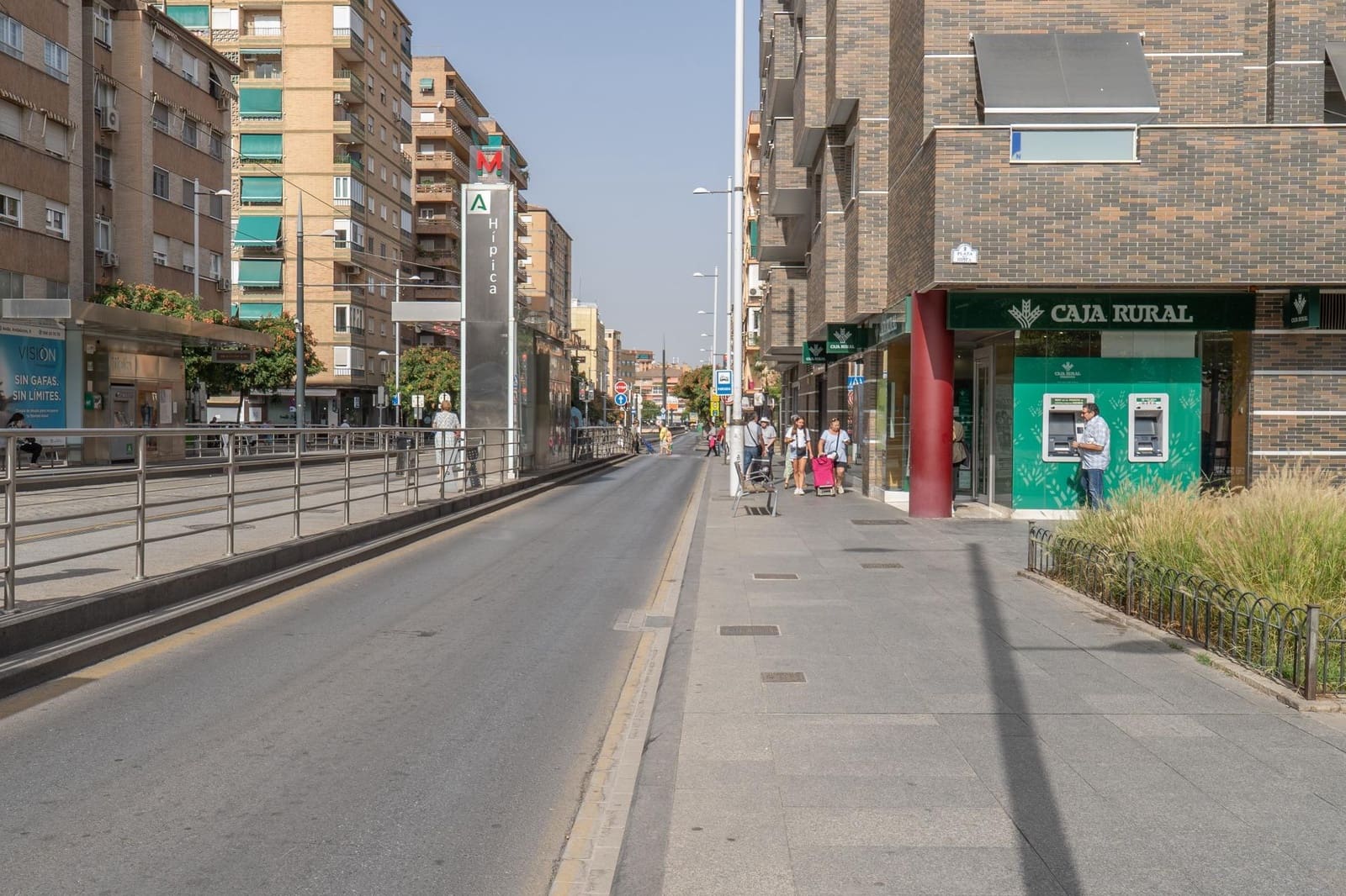 2 bedroom Flat for sale in Granada city with garage - € 195,000 (Ref: 9399686)