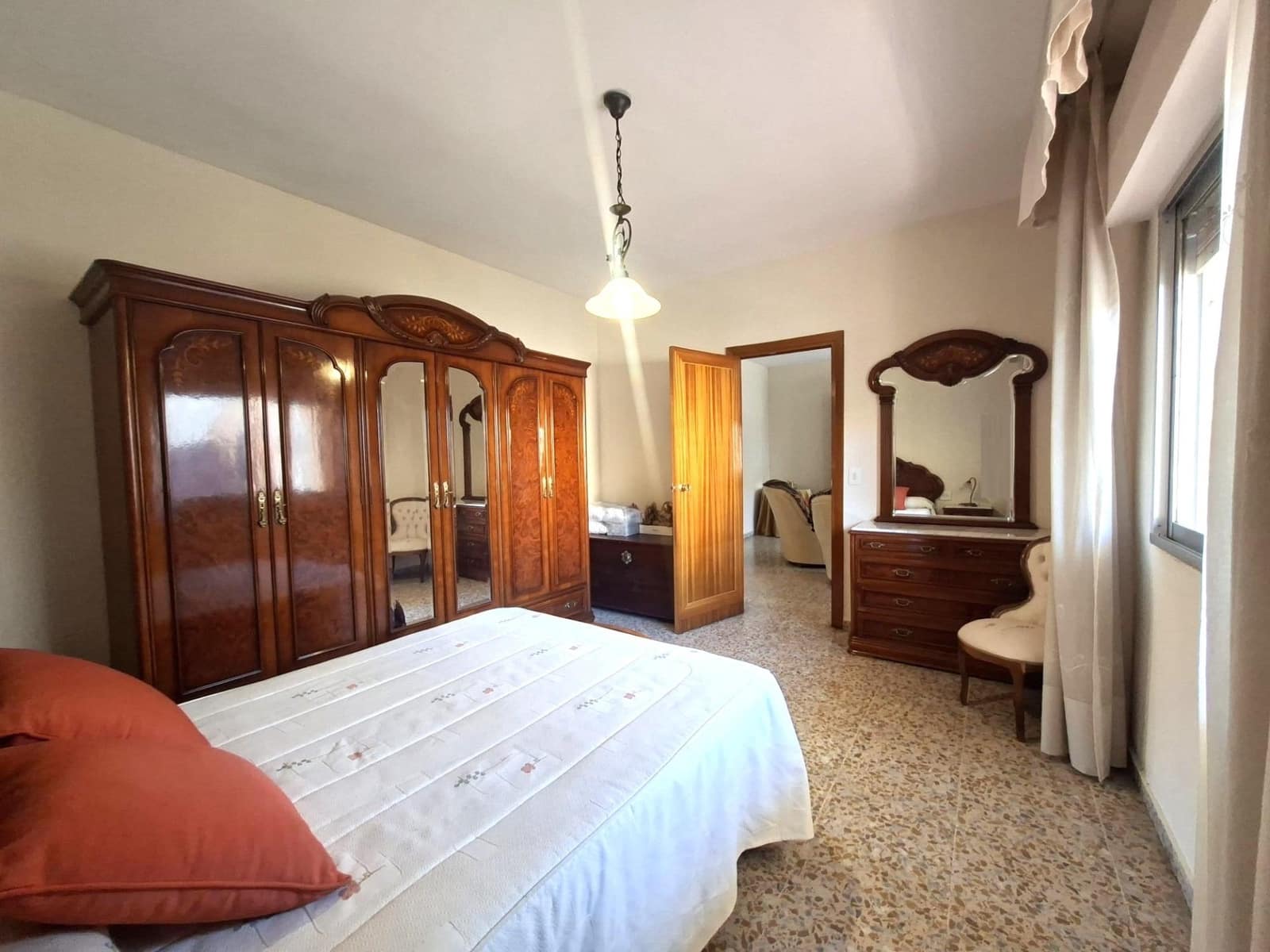 4 bedroom Terraced Villa for sale in Armilla with garage - € 248,000 (Ref: 9399693)