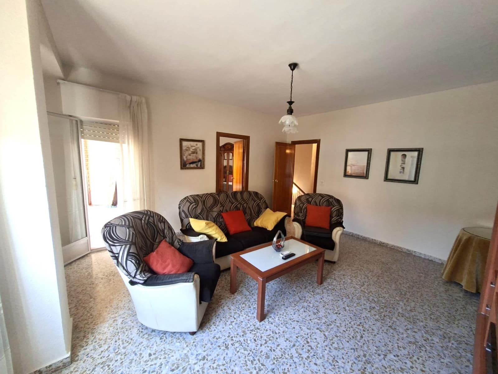 4 bedroom Terraced Villa for sale in Armilla with garage - € 248,000 (Ref: 9399693)