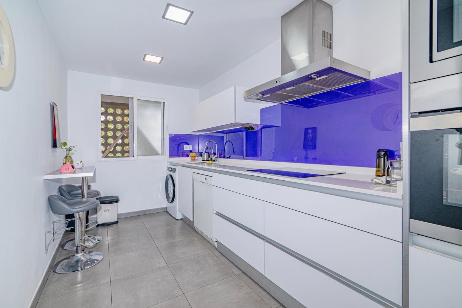 3 bedroom Flat for sale in Granada city with garage - € 189,000 (Ref: 9399696)