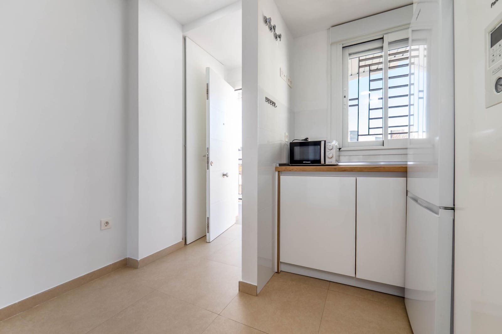 2 bedroom Flat for sale in Armilla with pool garage - € 350,000 (Ref: 9399700)