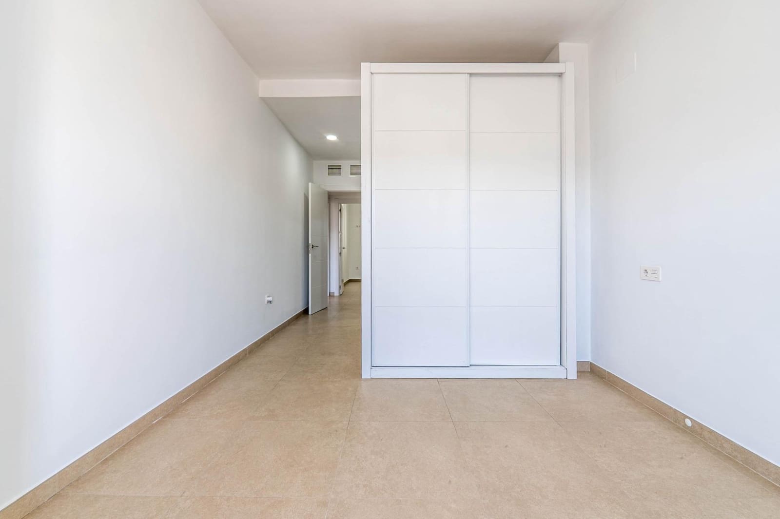 2 bedroom Flat for sale in Armilla with pool garage - € 350,000 (Ref: 9399700)