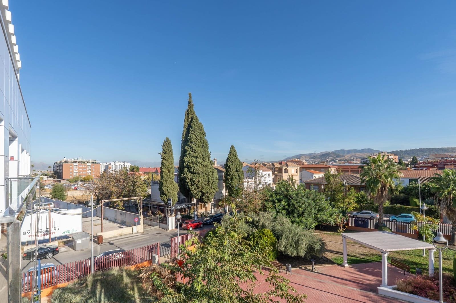 2 bedroom Flat for sale in Armilla with pool garage - € 350,000 (Ref: 9399700)