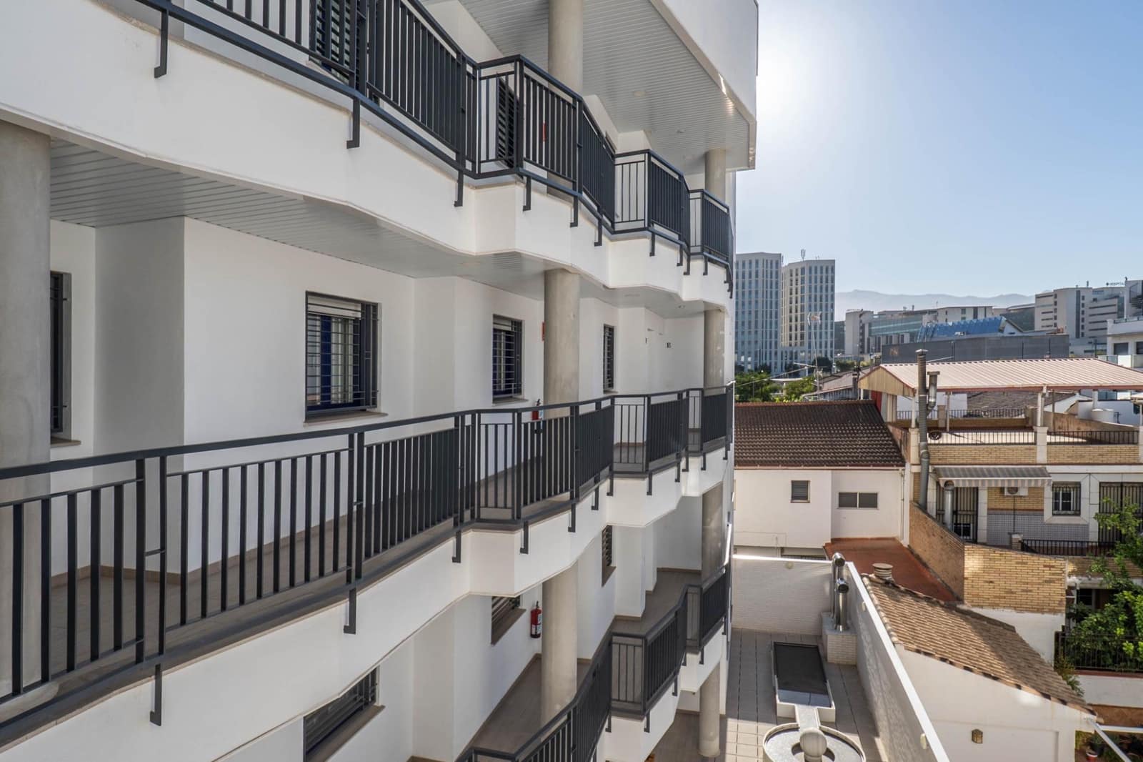 2 bedroom Flat for sale in Armilla with pool garage - € 350,000 (Ref: 9399700)