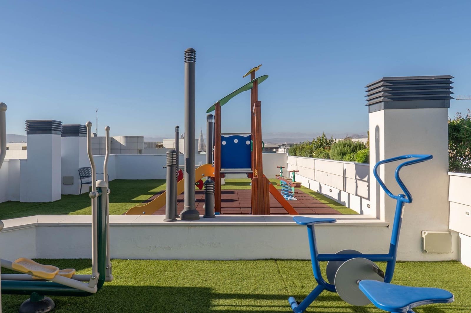 2 bedroom Flat for sale in Armilla with pool garage - € 350,000 (Ref: 9399700)