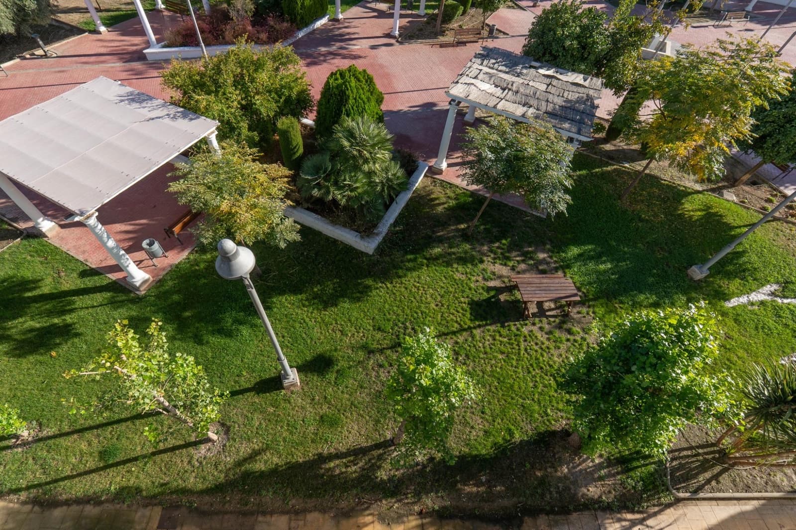 2 bedroom Flat for sale in Armilla with pool garage - € 350,000 (Ref: 9399700)