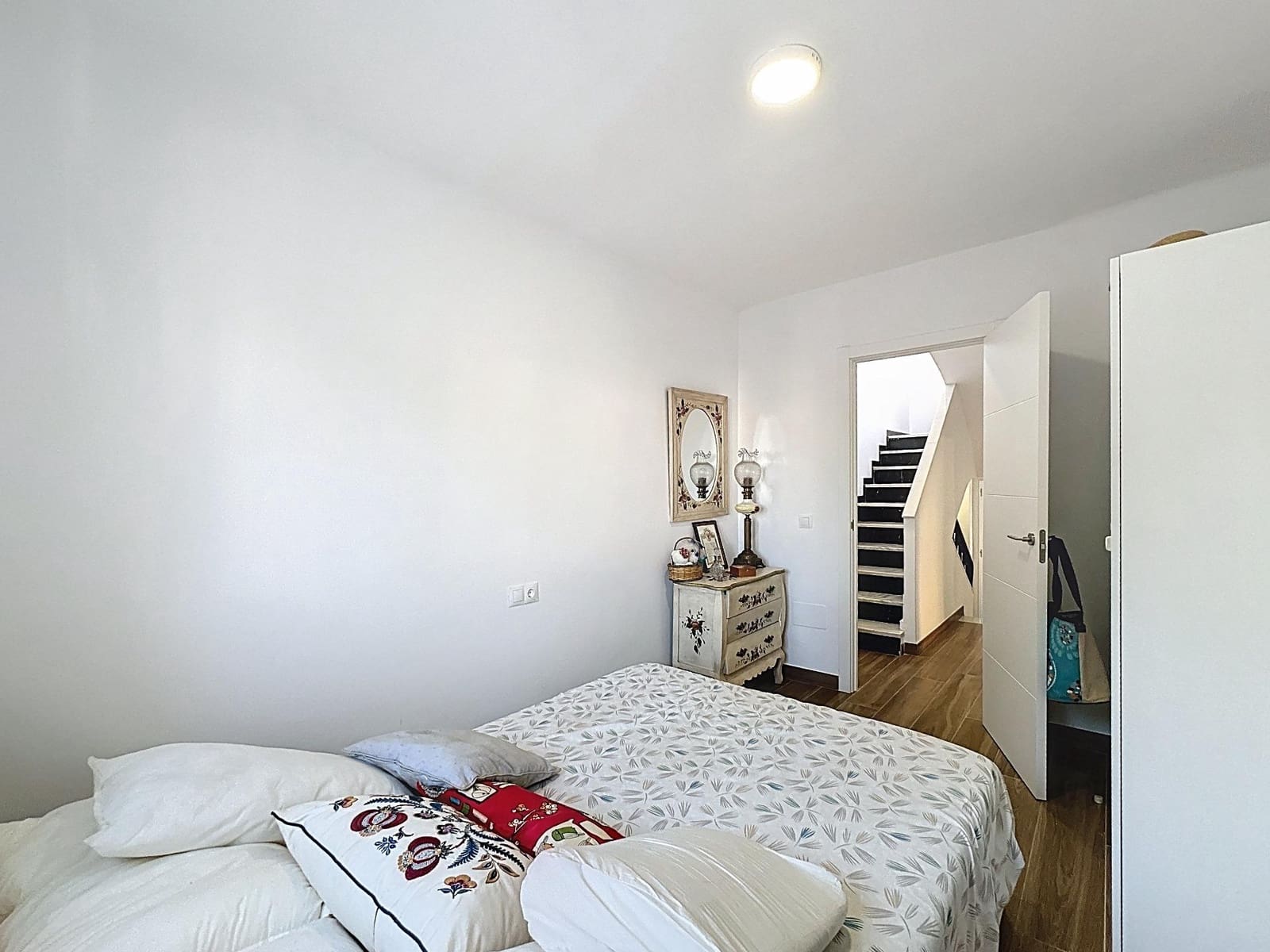 3 soveværelse Byhus til salg i Almeria by med garage - € 375.000 (Ref: 9399701)