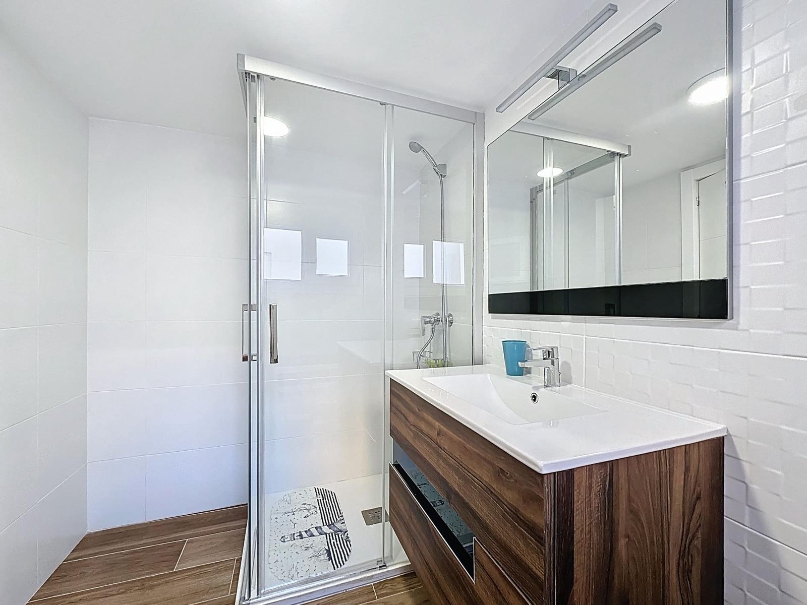 3 soveværelse Byhus til salg i Almeria by med garage - € 375.000 (Ref: 9399701)