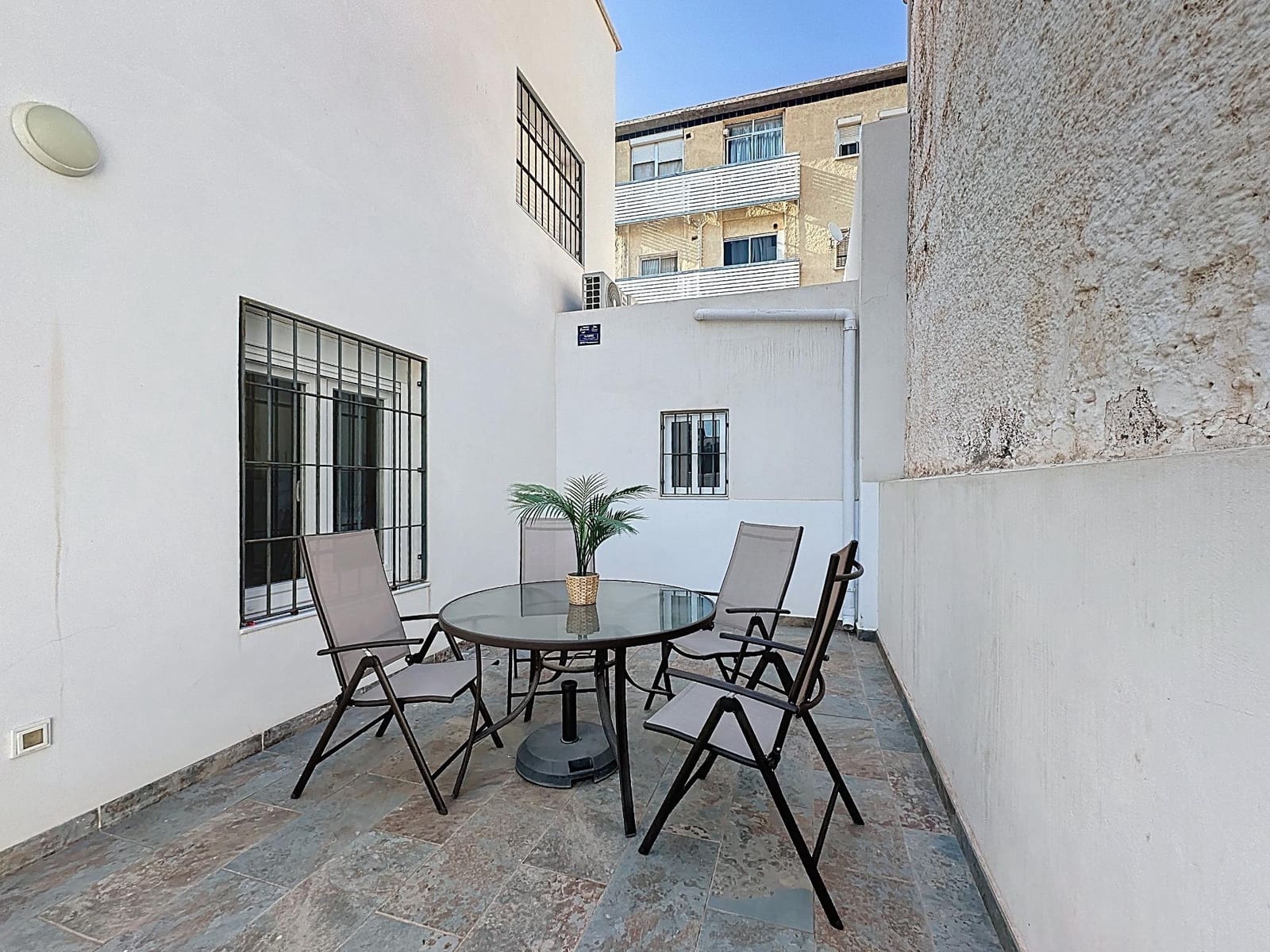 3 soveværelse Byhus til salg i Almeria by med garage - € 375.000 (Ref: 9399701)